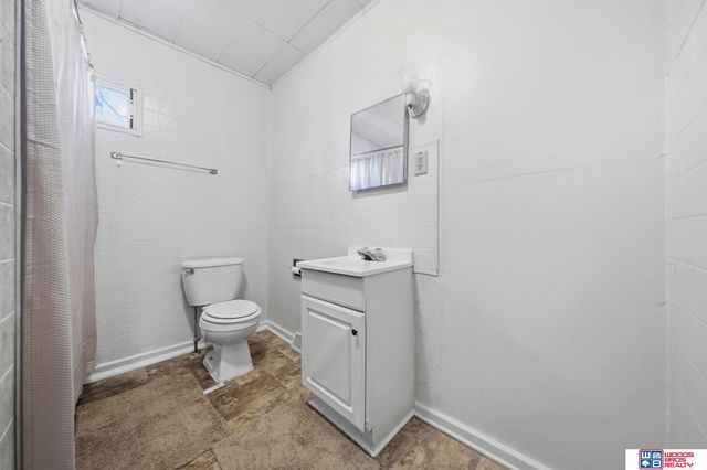 215 B Street, Lincoln, NE 68502