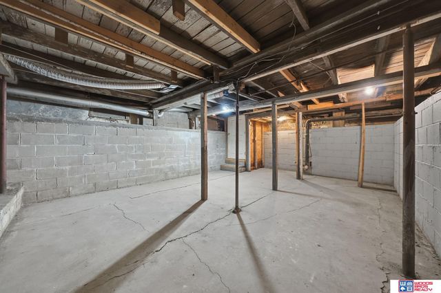 215 B Street, Lincoln, NE 68502