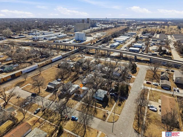 215 B Street, Lincoln, NE 68502