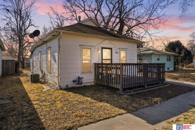 215 B Street, Lincoln, NE 68502