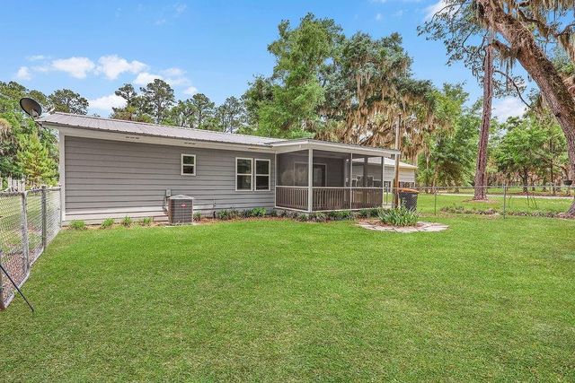 1025 Lang Lane NE, Townsend, GA 31331