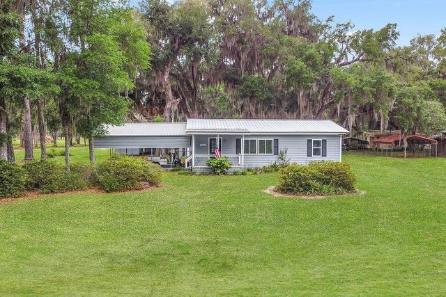 1025 Lang Lane NE, Townsend, GA 31331