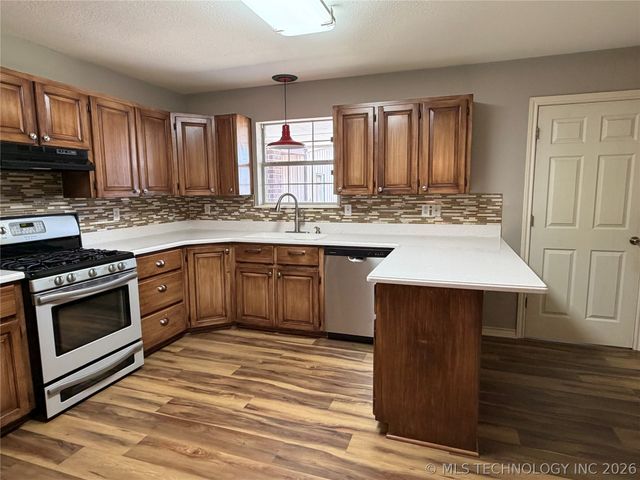507 E Tonner, Calera, OK 74730