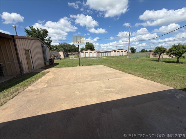 507 E Tonner, Calera, OK 74730