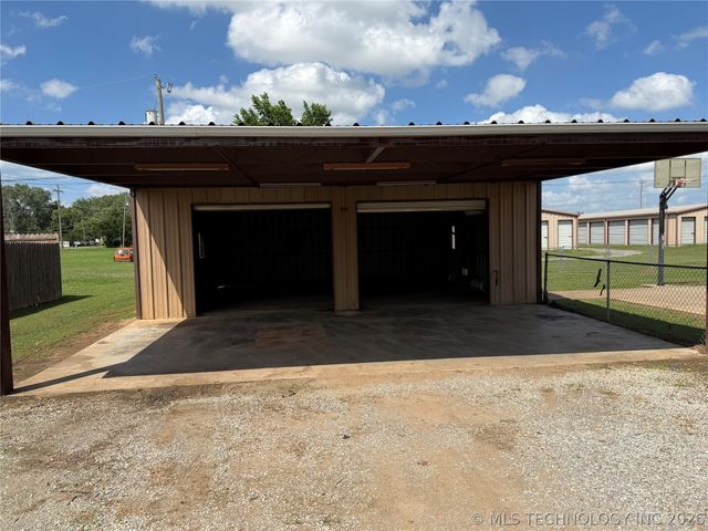 507 E Tonner, Calera, OK 74730
