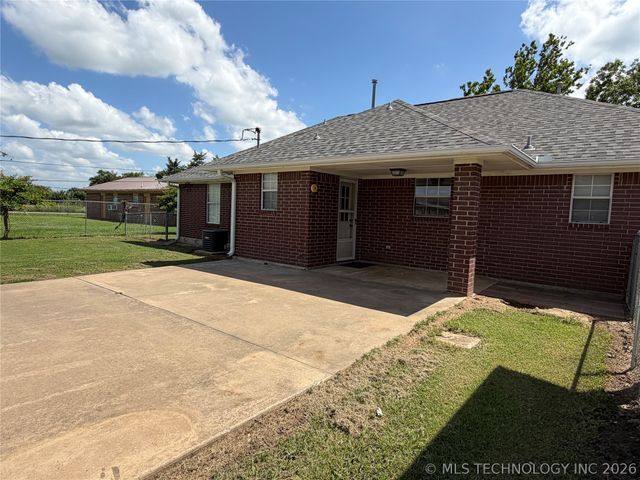 507 E Tonner, Calera, OK 74730