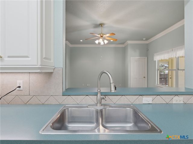 2147 N Ranch Estates Boulevard, New Braunfels, TX 78130