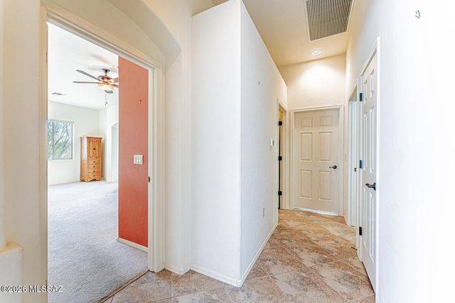 545 W Calle Artistica, Green Valley, AZ 85614