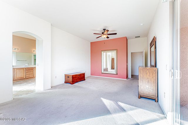 545 W Calle Artistica, Green Valley, AZ 85614