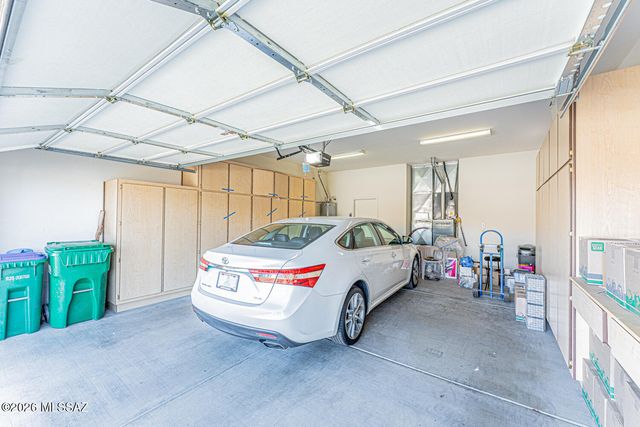 545 W Calle Artistica, Green Valley, AZ 85614