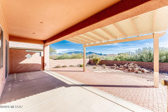 545 W Calle Artistica, Green Valley, AZ 85614