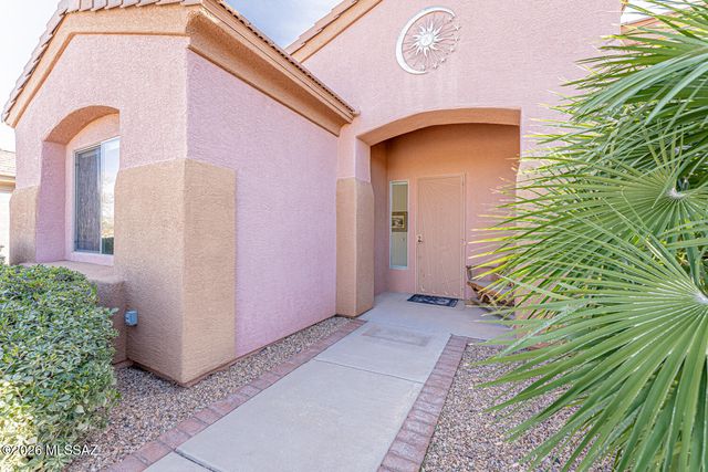 545 W Calle Artistica, Green Valley, AZ 85614