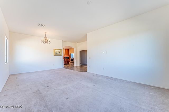 545 W Calle Artistica, Green Valley, AZ 85614