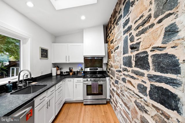 3711 CLIPPER RD, Baltimore, MD 21211
