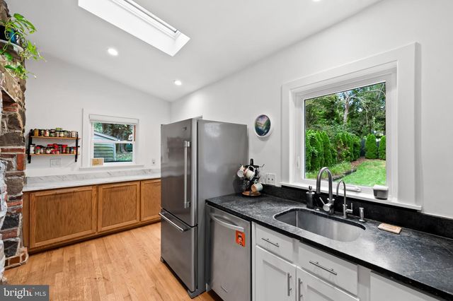 3711 CLIPPER RD, Baltimore, MD 21211