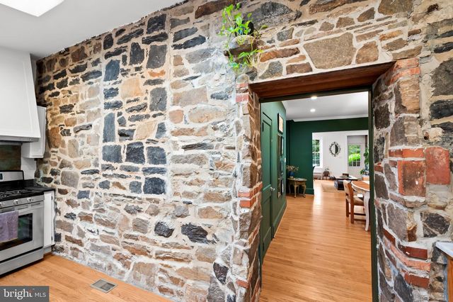 3711 CLIPPER RD, Baltimore, MD 21211