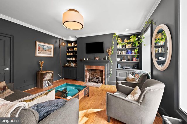 3711 CLIPPER RD, Baltimore, MD 21211