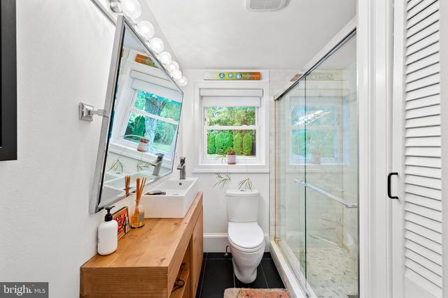 3711 CLIPPER RD, Baltimore, MD 21211
