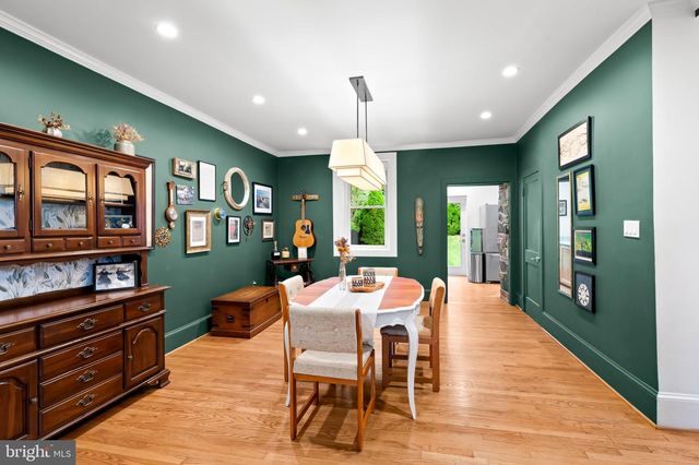 3711 CLIPPER RD, Baltimore, MD 21211