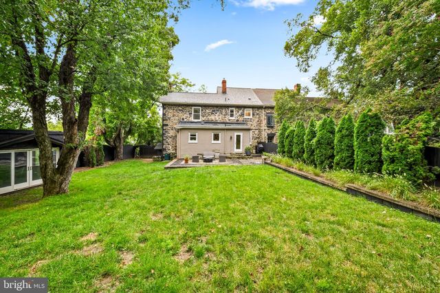 3711 CLIPPER RD, Baltimore, MD 21211