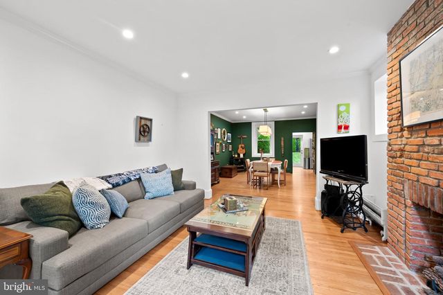 3711 CLIPPER RD, Baltimore, MD 21211