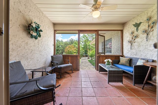 443 Coronado Dr, Kerrville, TX 78028