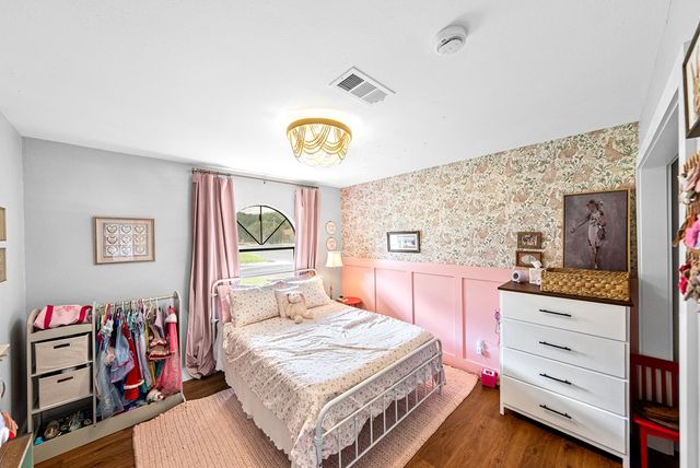 443 Coronado Dr, Kerrville, TX 78028