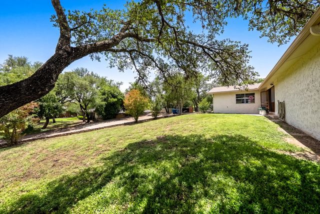 443 Coronado Dr, Kerrville, TX 78028