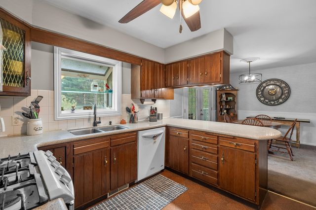 4280 Romence Road, Portage City, MI 49024