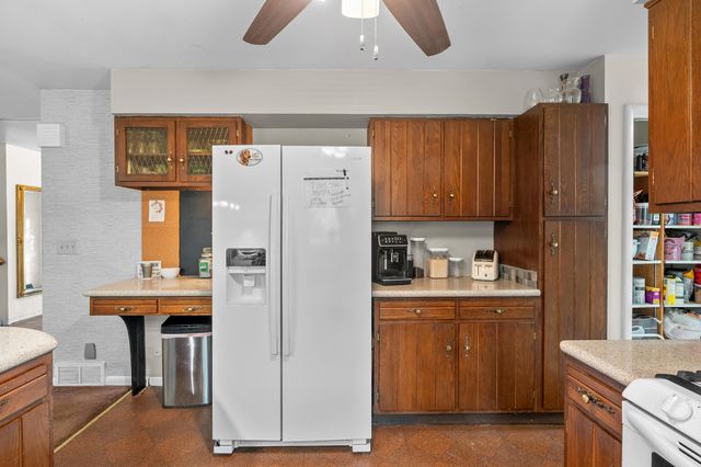 4280 Romence Road, Portage City, MI 49024