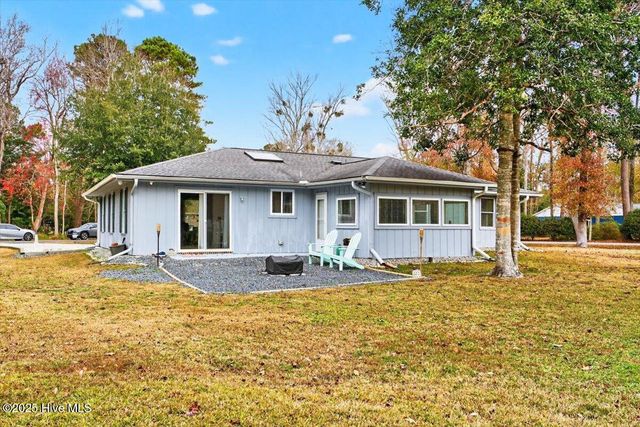 1 Pelican Court, Carolina Shores, NC 28467