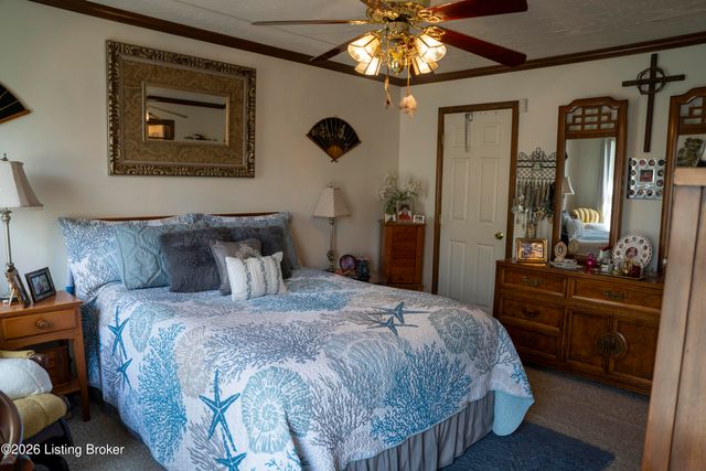 156 Kamp Dr, Mt Washington, KY 40047