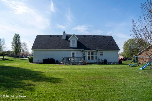 156 Kamp Dr, Mt Washington, KY 40047