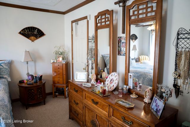 156 Kamp Dr, Mt Washington, KY 40047