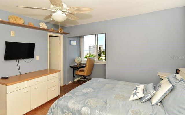 1055 W PEPPERTREE DRIVE 603AA, Sarasota, FL 34242