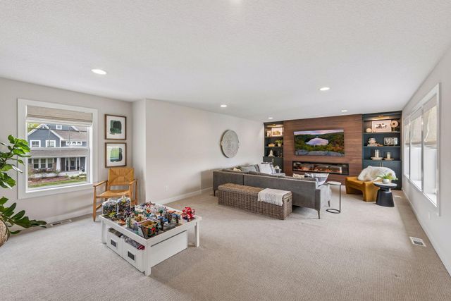 5137 Boulder Lane, Chaska, MN 55318