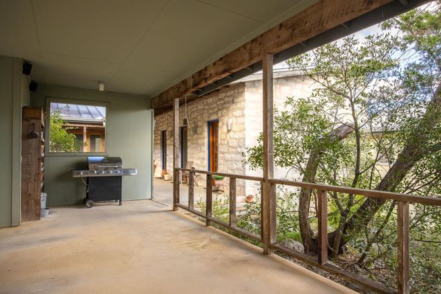 1401 Red Hawk RD, Wimberley, TX 78676