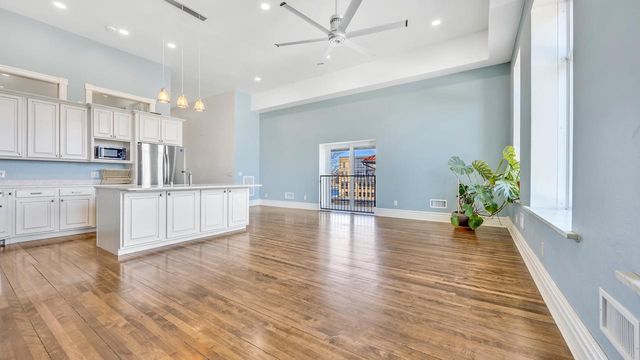 810 S 8th STREET, Manitowoc, WI 54220