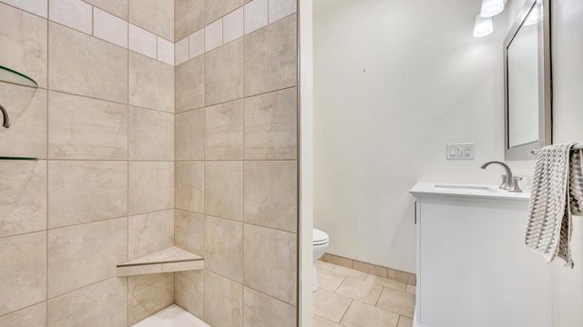 810 S 8th STREET, Manitowoc, WI 54220