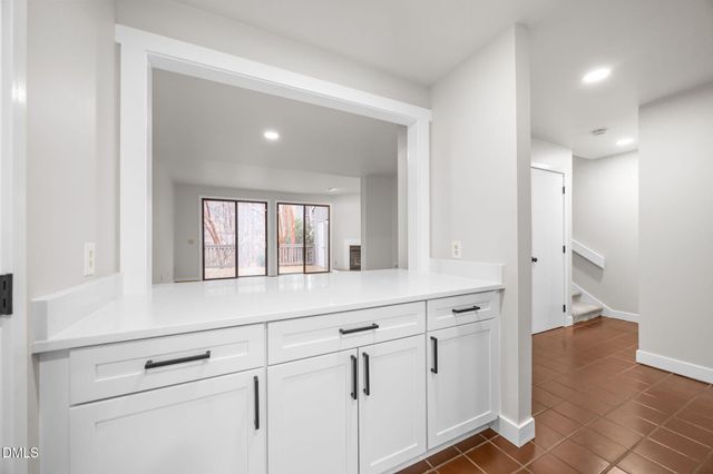 14 Tottenham Lane, Chapel Hill, NC 27517