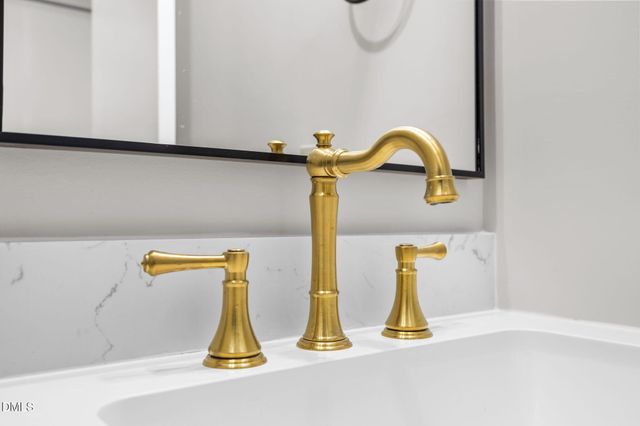 14 Tottenham Lane, Chapel Hill, NC 27517