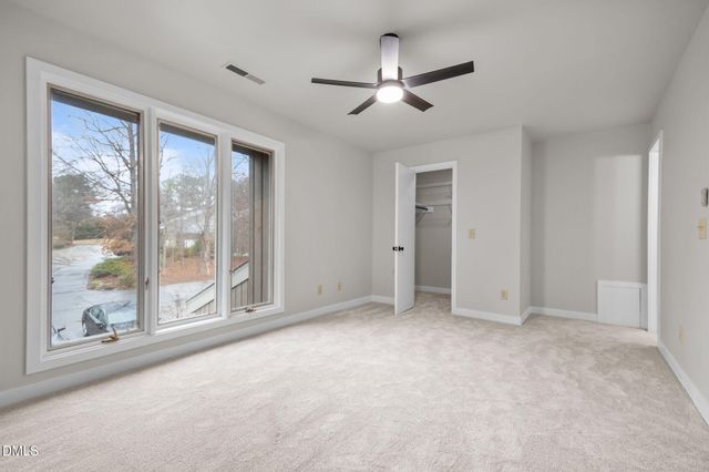 14 Tottenham Lane, Chapel Hill, NC 27517