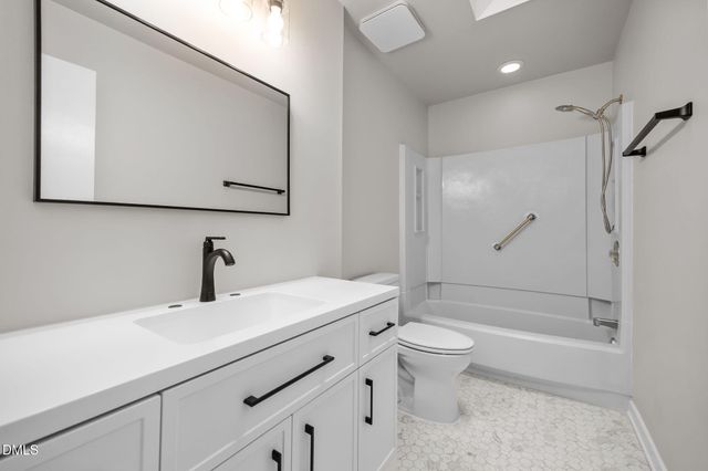 14 Tottenham Lane, Chapel Hill, NC 27517