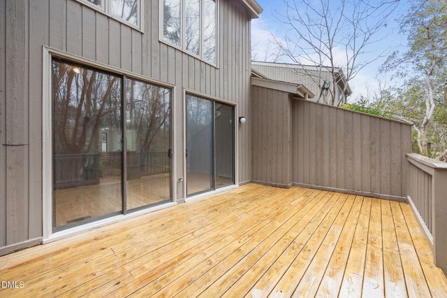 14 Tottenham Lane, Chapel Hill, NC 27517