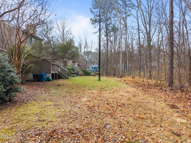 14 Tottenham Lane, Chapel Hill, NC 27517