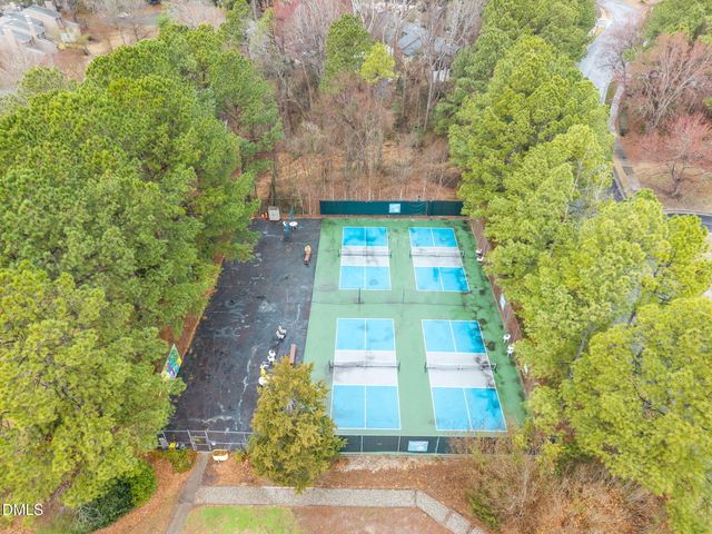 14 Tottenham Lane, Chapel Hill, NC 27517