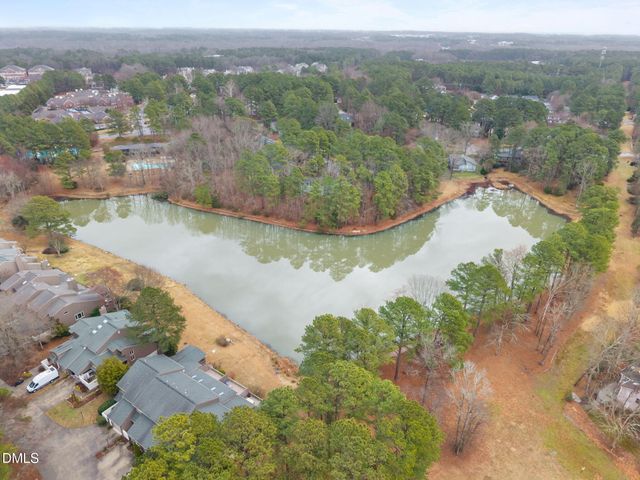 14 Tottenham Lane, Chapel Hill, NC 27517