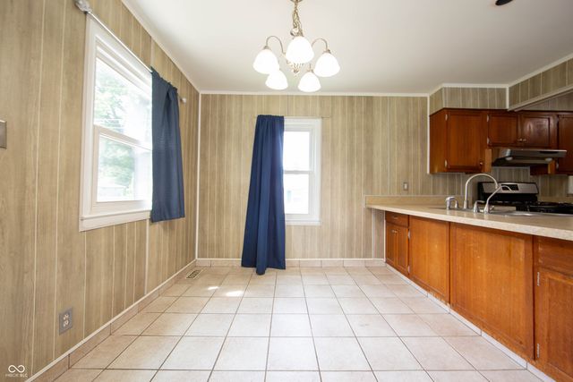 913 E Southport, Indianapolis, IN 46227