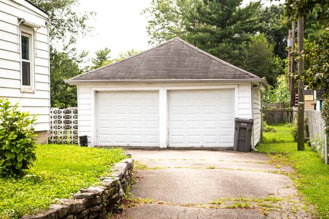 913 E Southport, Indianapolis, IN 46227