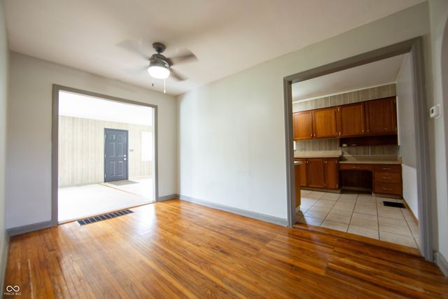 913 E Southport, Indianapolis, IN 46227